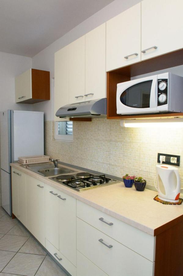 Apartments Marija - By The Sea Rogoznica  Esterno foto