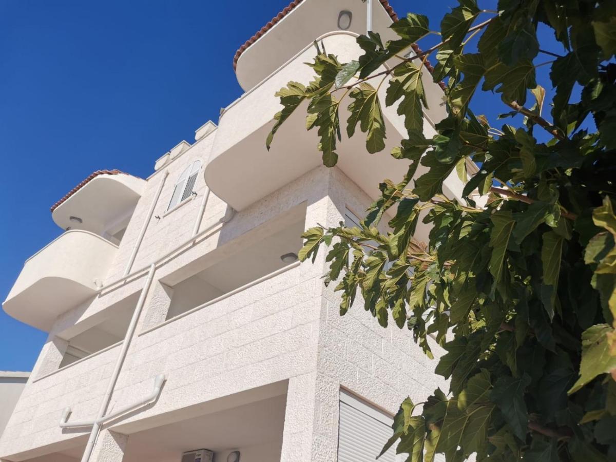 Apartments Marija - By The Sea Rogoznica  Esterno foto